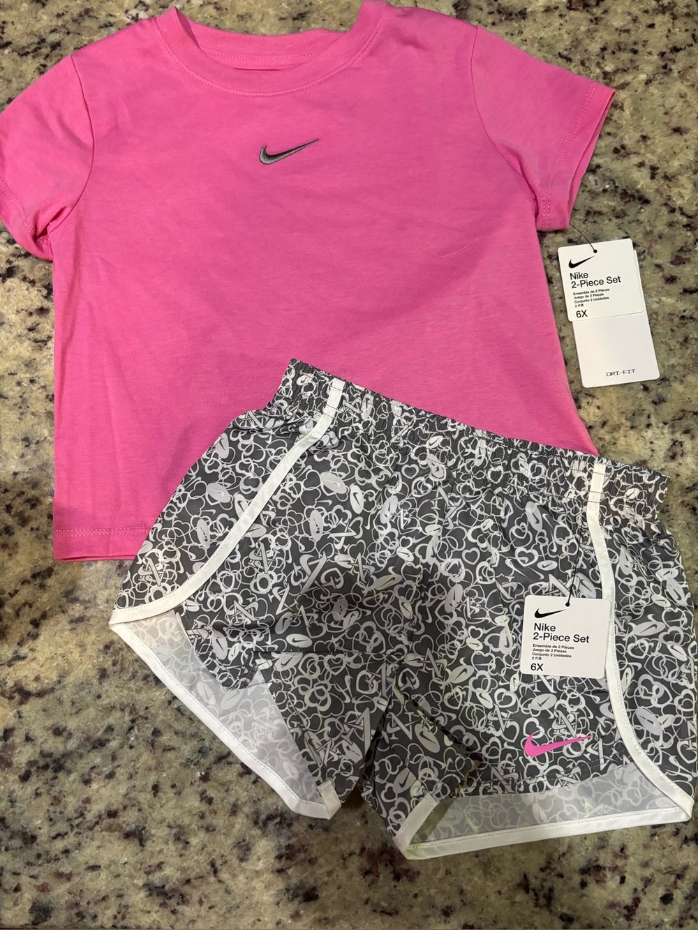 Nike girls short set nwt